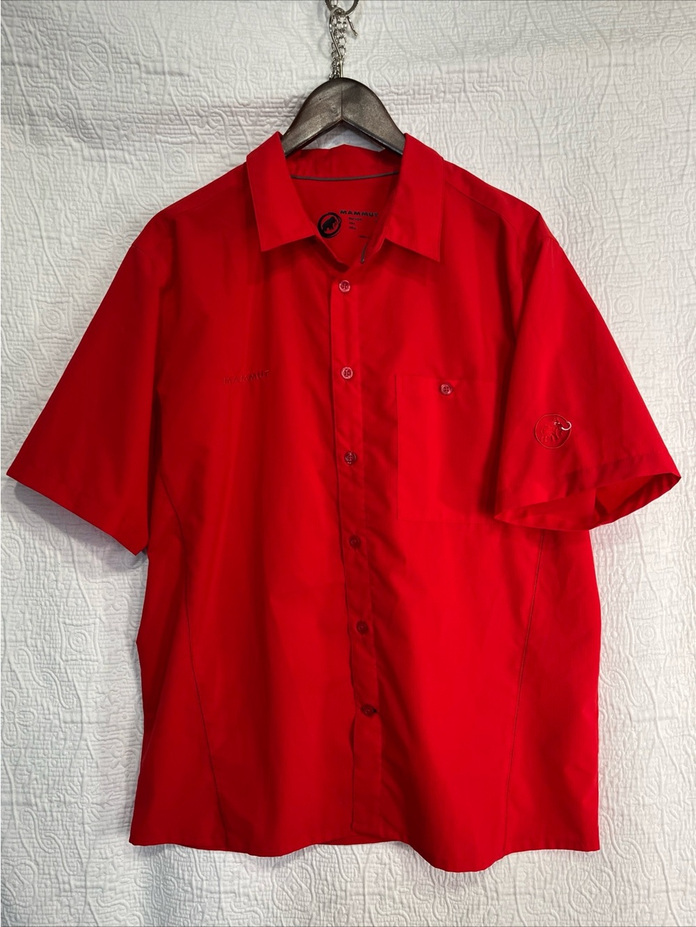 Mammut Mens L Shirt Button Up Short Sleeve Red Outdoor Gorpcore Hike Golf Sporty